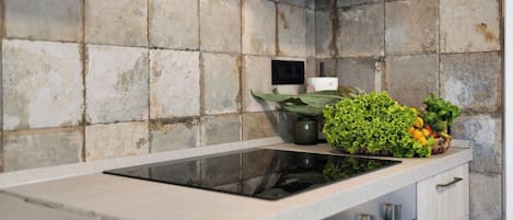 Refrigerador, horno, parrilla de estufa y lavavajillas
