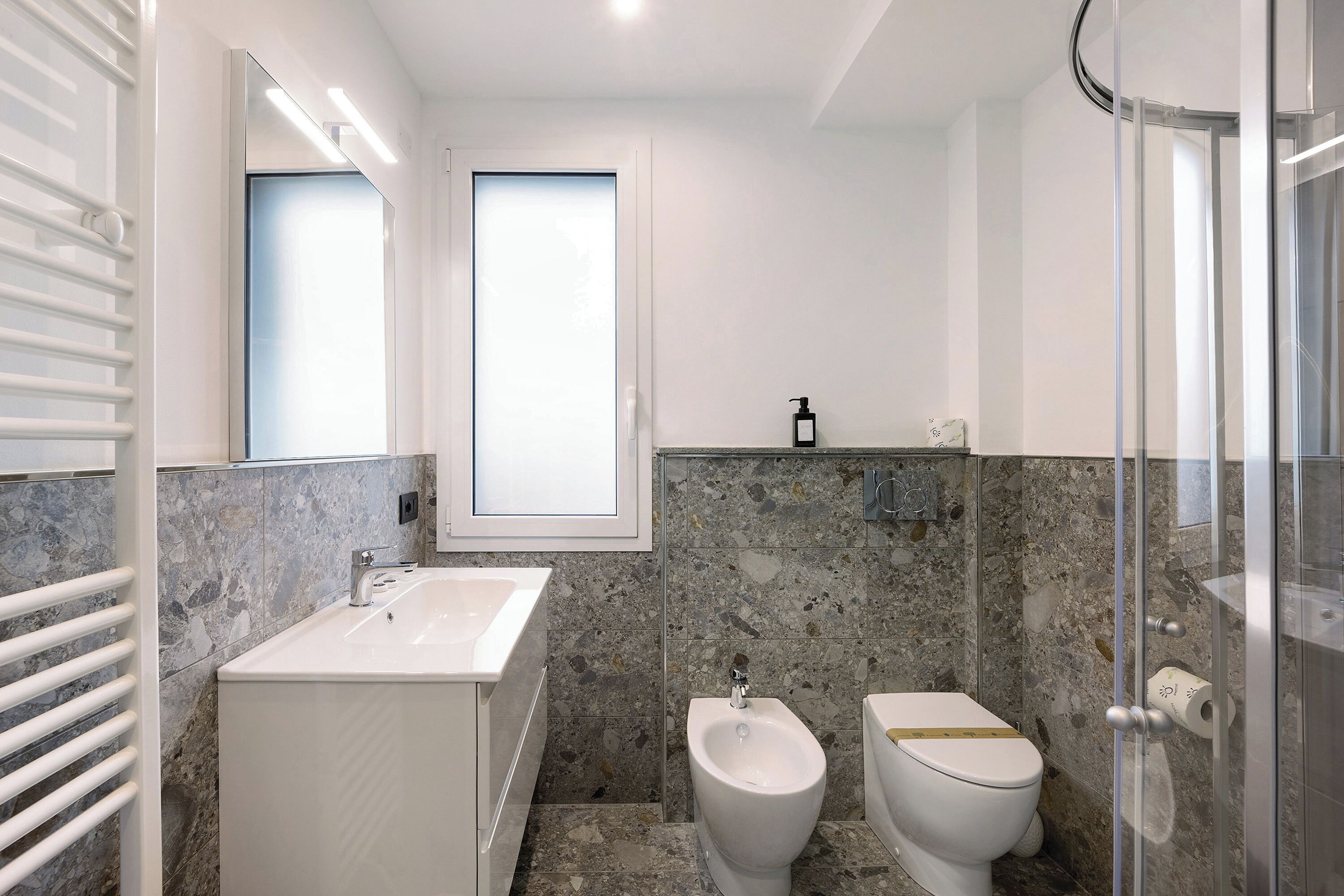 Shower, free toiletries, hair dryer, towels