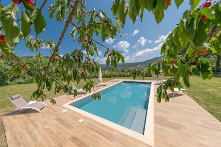 Pool. Holiday Home 'Villa Adelmo' with Private Pool, Terrace and Wi-Fi