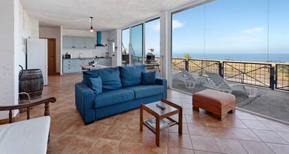 Holiday Home 'La Cuadra de Juan' with Sea View, Private Terrace and Wi-Fi