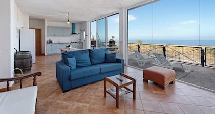 Maison de vacances 'La Cuadra de Juan' avec vue sur la mer, terrasse privée et Wi-Fi