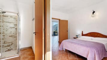 3 chambres, fer et planche Ă repasser, Wi-Fi gratuit, draps fournis