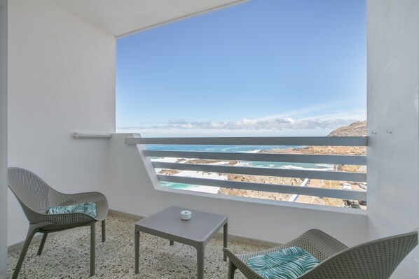 Property grounds - Holiday Apartment 'Vv Tamara Sunset Suite' with Sea Views, Private Terrace and Wi-Fi (Tacoronte)