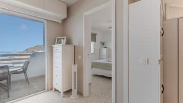 2 sovrum, strykjärn/strykbräda, gratis wi-fi och sängkläder