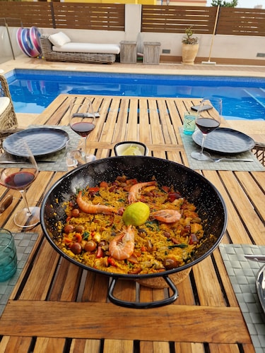 Large villa with private pool and walking distance to La Mata beach. Child-friendly.