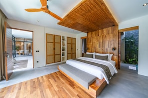 5 bedrooms, in-room safe, desk, free WiFi - Villa KClub River Front 4 (Canggu)
