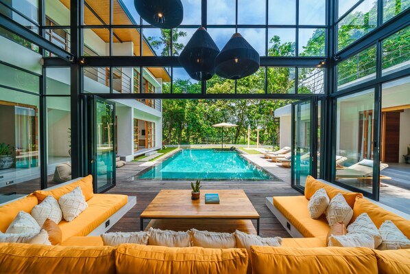 Living area - Villa KClub River Front 4 (Canggu)