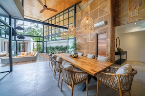 Luxury Villa, 5 Bedrooms | Living area