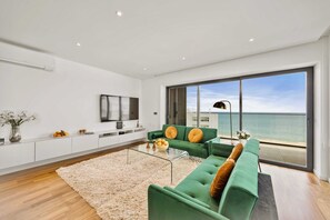 TV, books, stereo, offices