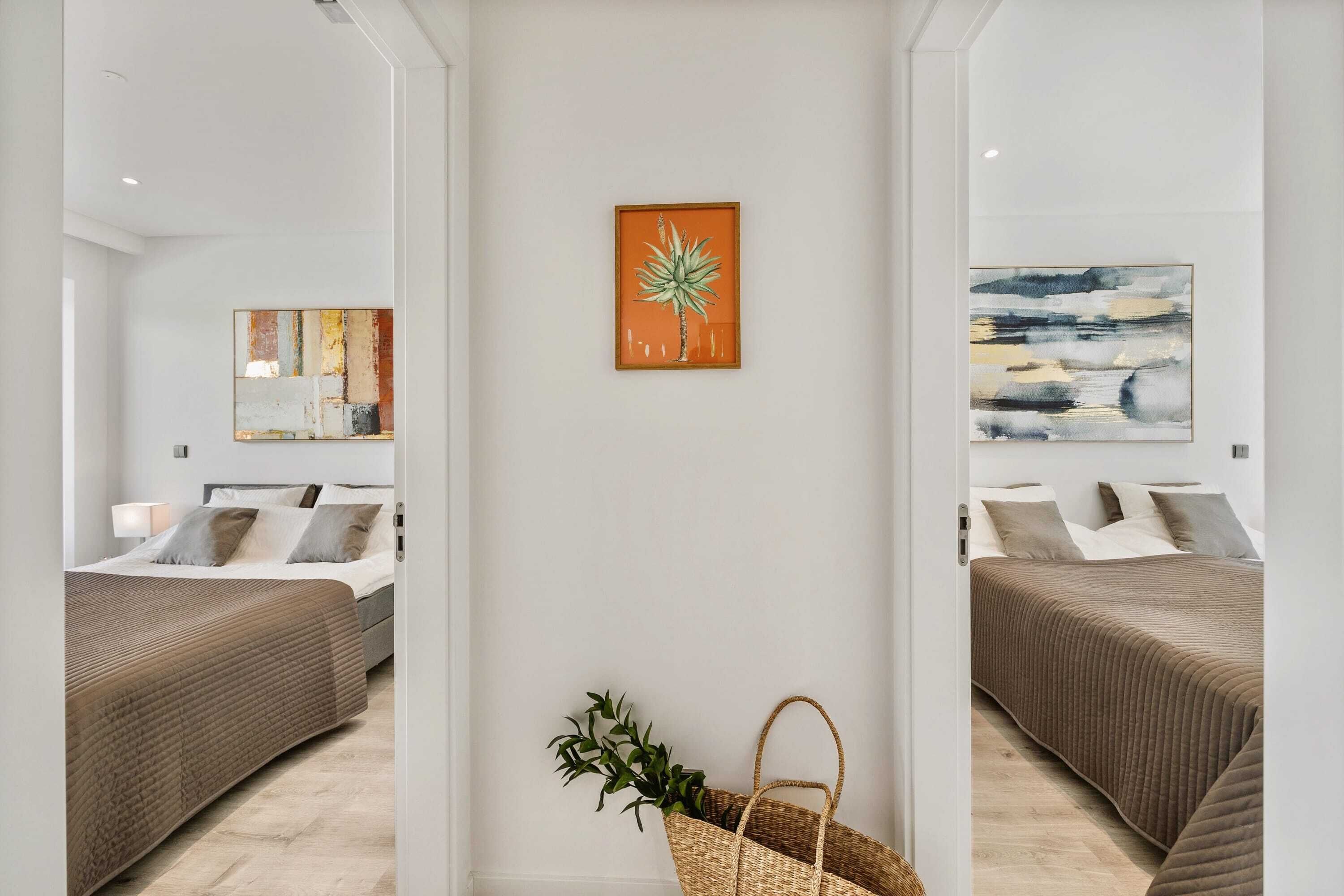 Luxurious and Modern Beachside Apartment w/ Pool