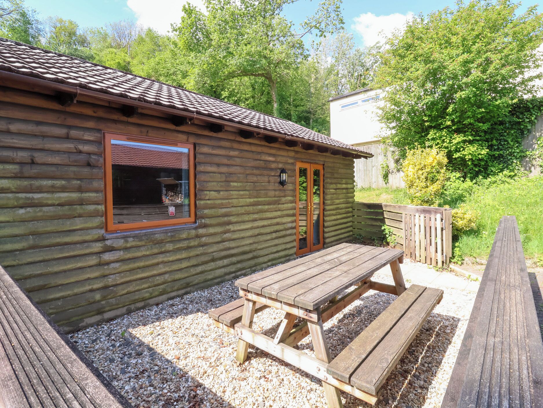 コテージ | 屋外ダイニングエリア