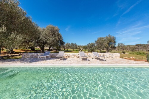 3226 Trullo Sorrentino Luxury Spa by Perle di Puglia