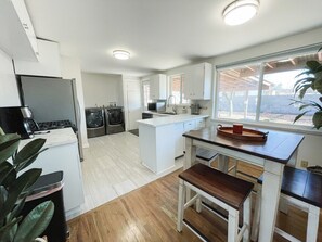 Fridge, microwave, oven, stovetop - Brooklyn's Cozy Rambler: Modern Comfort in a Prime Location (Murray)