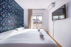 豪華頂樓客房, 2 間臥室, 露台, 城市景觀 | 免費無線上網、床單