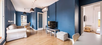 AinB Barcelona Sants Apartments
