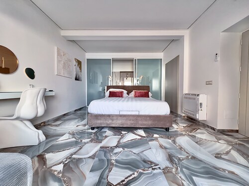 Brand new charming apartment harbor view