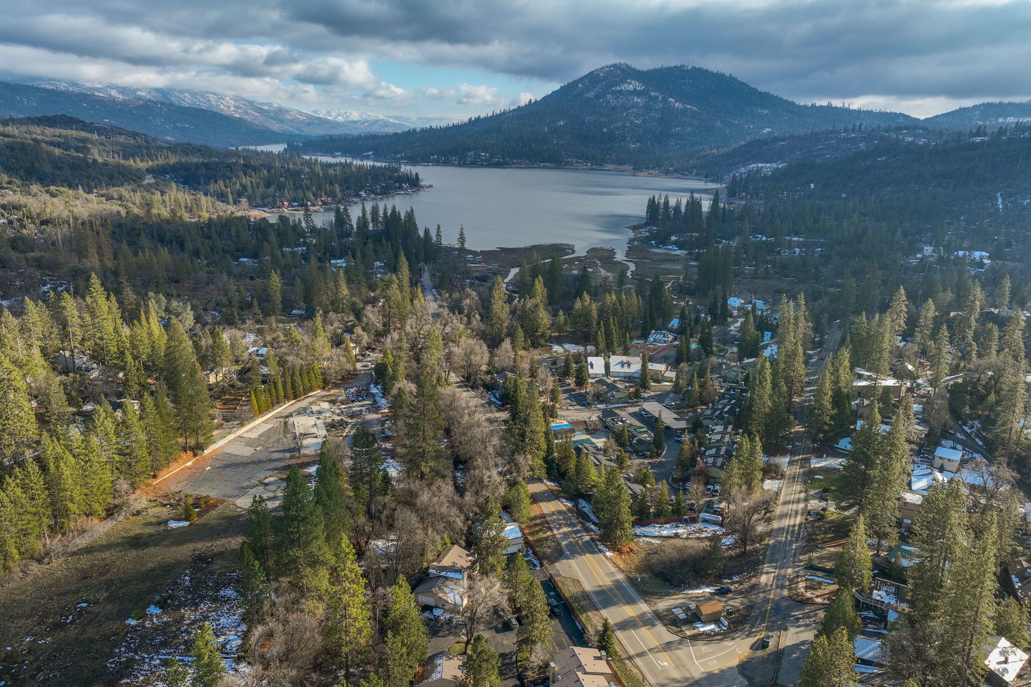 Condo with Pool and Spa - Bass Lake Near Yosemite