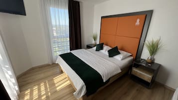 Appartement Deluxe | Bureau, espace de travail pour ordinateur portable
