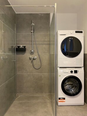 Bathroom - Paul Klee Apartment (Bocholt)