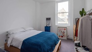 Basic Apartment, 1 King Bed - Stylish & Modern 1BD Flat in the Heart of Hackney (London)