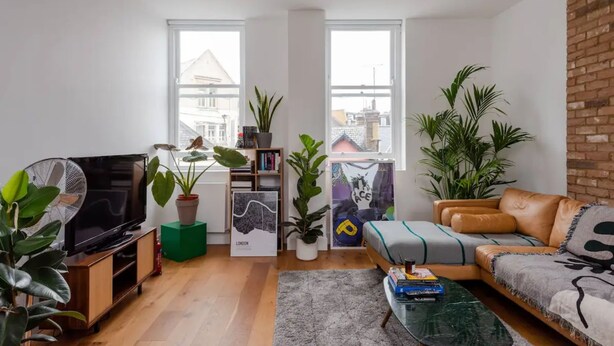 Basic Apartment, 1 King Bed | Living area - Stylish & Modern 1BD Flat in the Heart of Hackney (London)