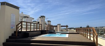 Ocean Terrace Seaview Apartment