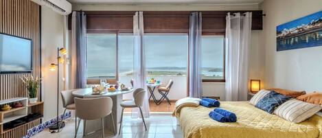 1 室のベッドルーム、インターネット