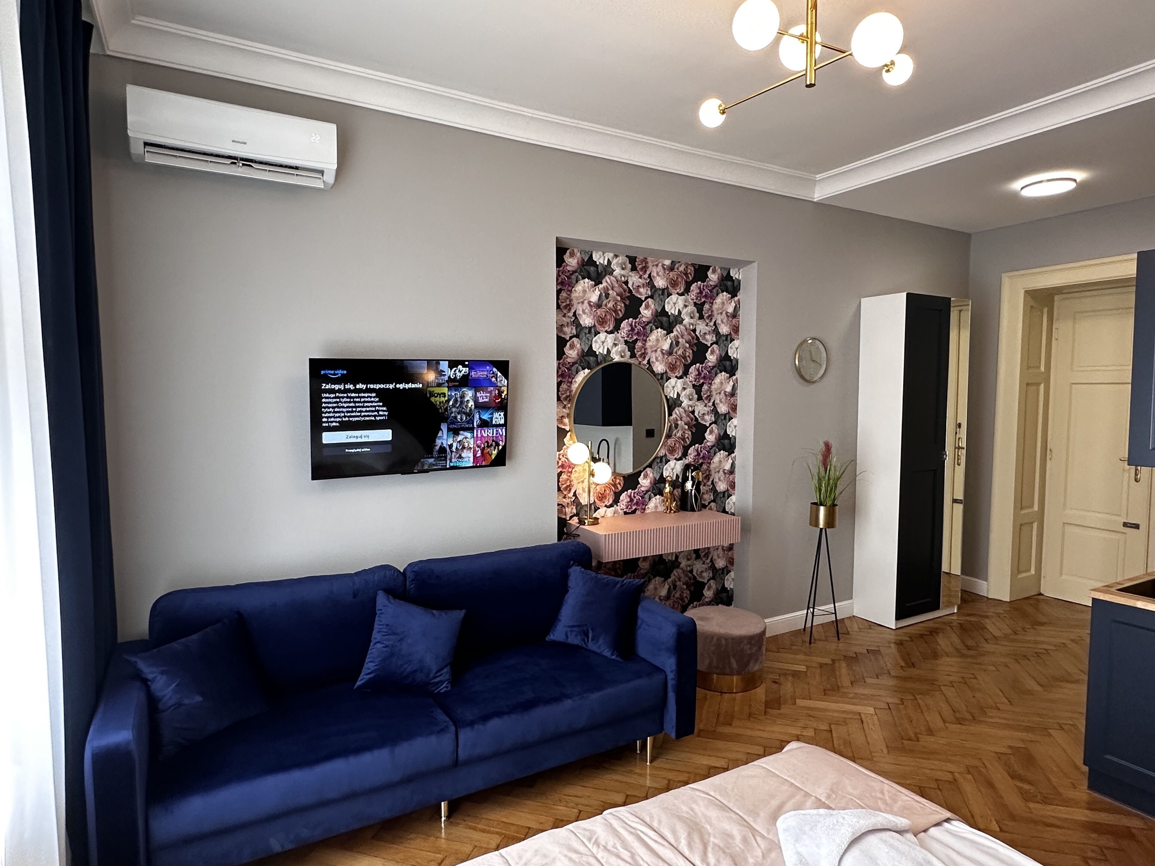 Premium Studio Suite | Iron/ironing board, free WiFi