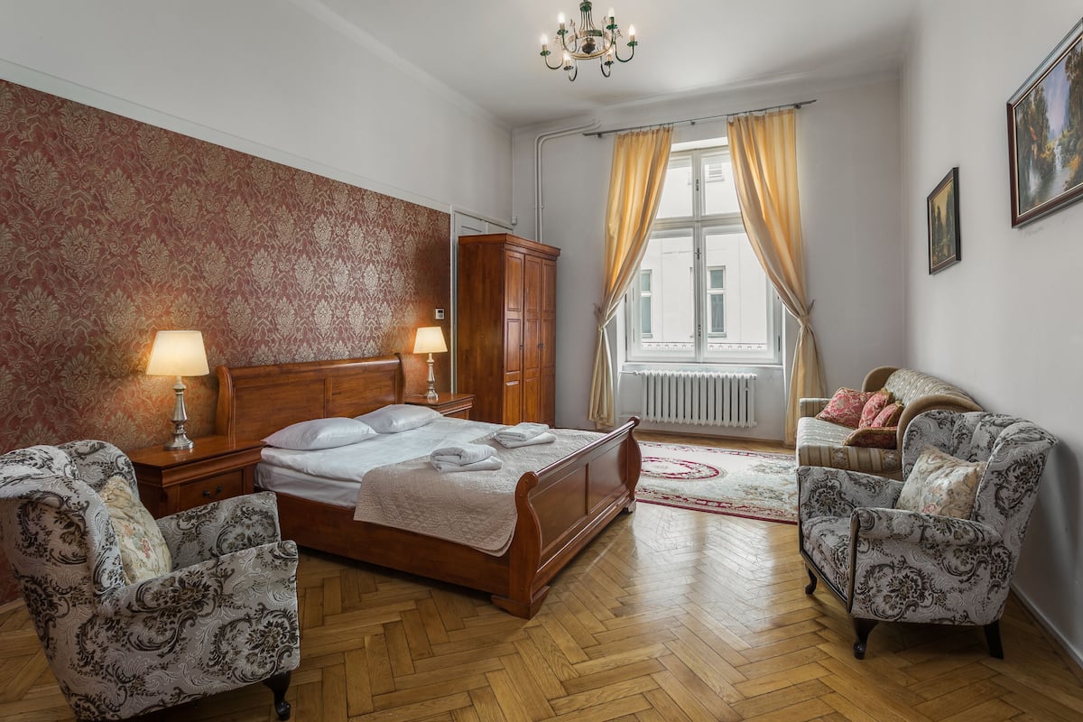 Grand appartement | 1 slaapkamer, een strijkplank/strijkijzer, gratis wifi