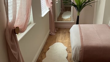 2 chambres, bureau, Wi-Fi, draps fournis