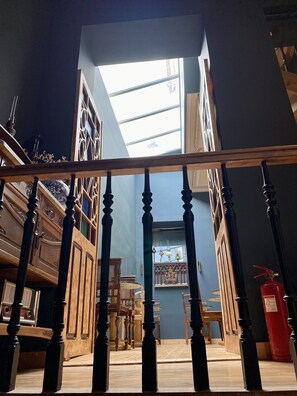 Smart TV - VASILIKON Hotel 1888 the past is present (Kalamata)