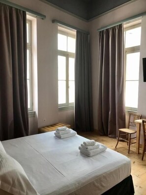 Egyptian cotton sheets, premium bedding, pillow-top beds, free minibar - VASILIKON Hotel 1888 the past is present (Kalamata)