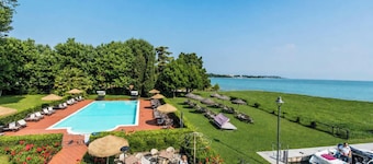 Pearl House - Sirmione Holiday (Private Jacuzzi)