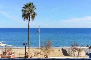 On the beach - Beach line gem/Paradise Found (Fuengirola)