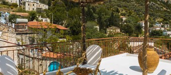 Romantic authentic villa w/hot tub __ unesco heritage__30 minutes from the beach