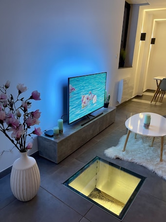 Interior. Sublime atypical apartment Le Puits