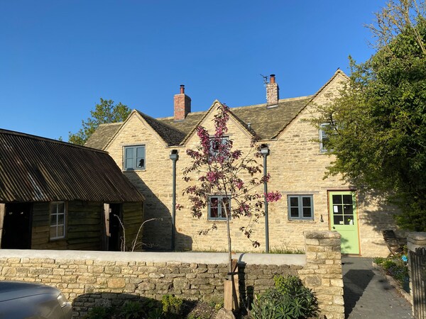 High Cogges Farm Holiday Cottages - Witney
