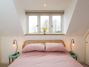 3 bedrooms, individually decorated, individually furnished, free WiFi - High Cogges Farm Holiday Cottages (Witney)