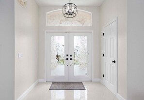 Interior - La Vida Loca  - 2 Kayaks - Bikes (Cape Coral)