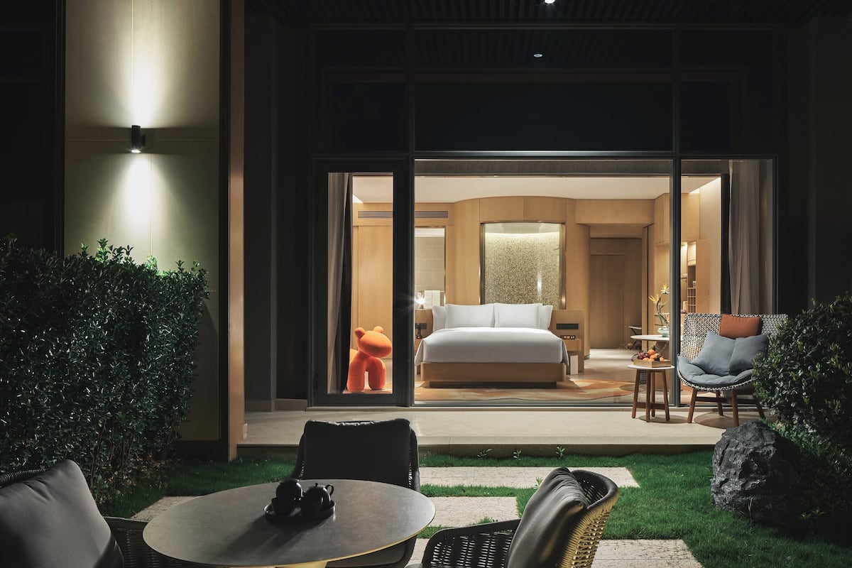 Premium Room, 1 Katil Raja (King), Accessible (Courtyard Access) | Bar mini, langsir/tirai gelap terus, Wi-fi percuma, cadar katil 