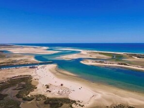 Beach - Where Style meets Comfort. Characteristic house in the authentic village Fuseta (Fuseta)