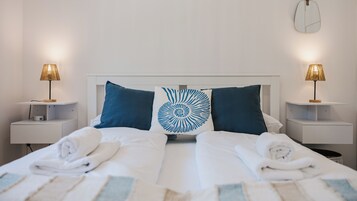 Apartment (37B) | Individually decorated, individually furnished, laptop workspace