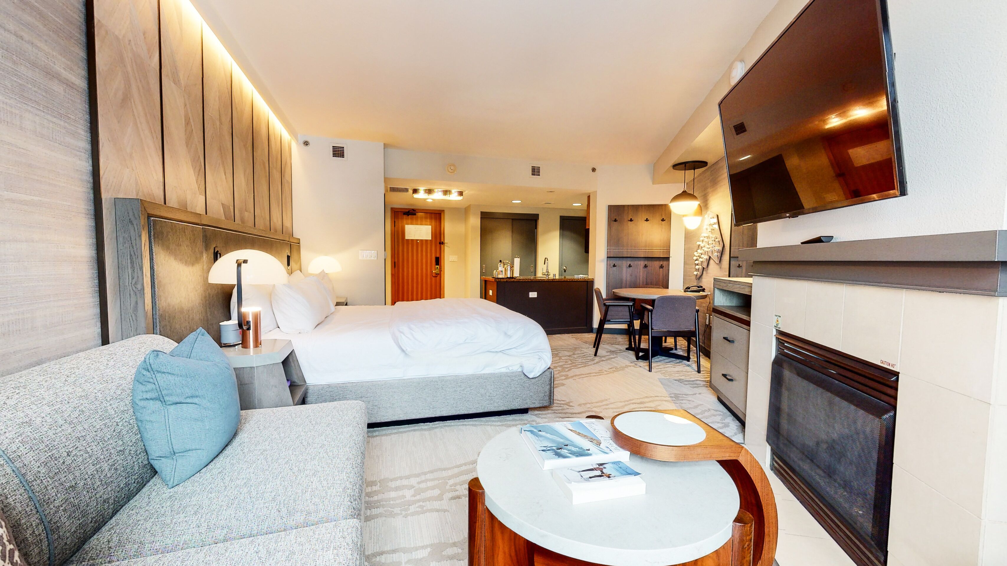 Modern Luxury Studio Right Across The Village! Amazing Complex Amenities