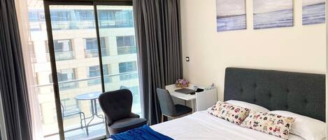 1 chambre, bureau, Wi-Fi gratuit, draps fournis