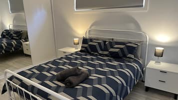 Turtle | 2 bedrooms, individually furnished, bed sheets