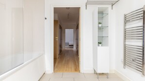 Unclassified image, 4 of 61, button - The Dalston Junction Apartments (London)