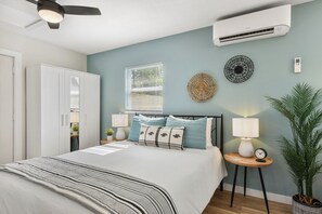 1 bedroom, desk, iron/ironing board, Internet