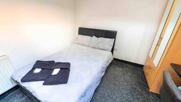 Estudi | Wifi gratuïta i roba de llit