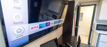 Ground Floor Cosy Studio Close to the City