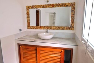 Comfort-Apartment | Badezimmer | Bidet, Handtücher